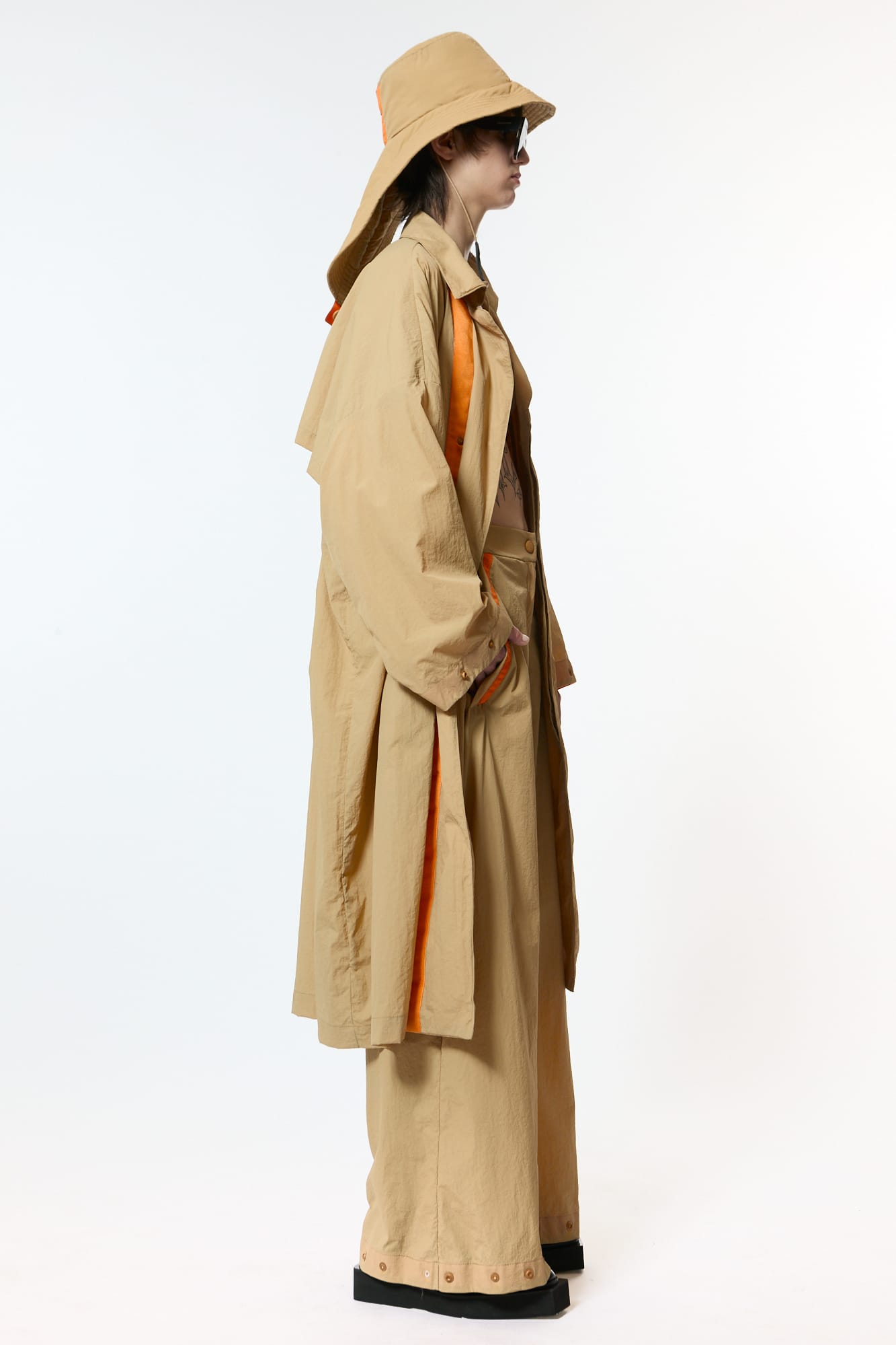 SOMBRERO FLOATING - alternate view